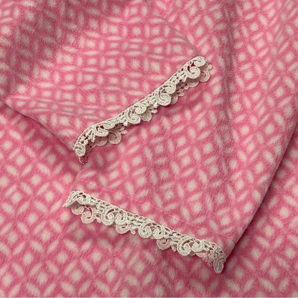 Eileen‎ West Nightgown Size XS Long Sleeve Fleece Pink Lace Cottagecore Modest - Picture 4 of 10